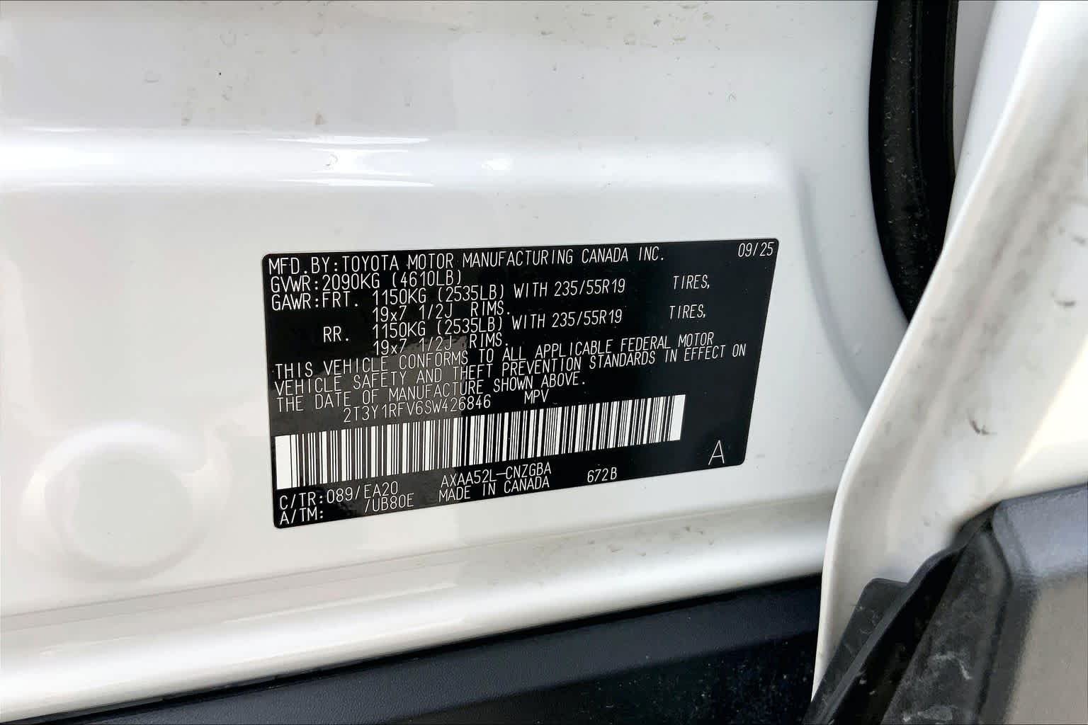 Used 2025 Wind Chill Pearl Toyota Limited image 35