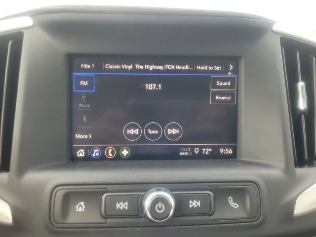 Used 2024 Summit White GMC SLE image 22