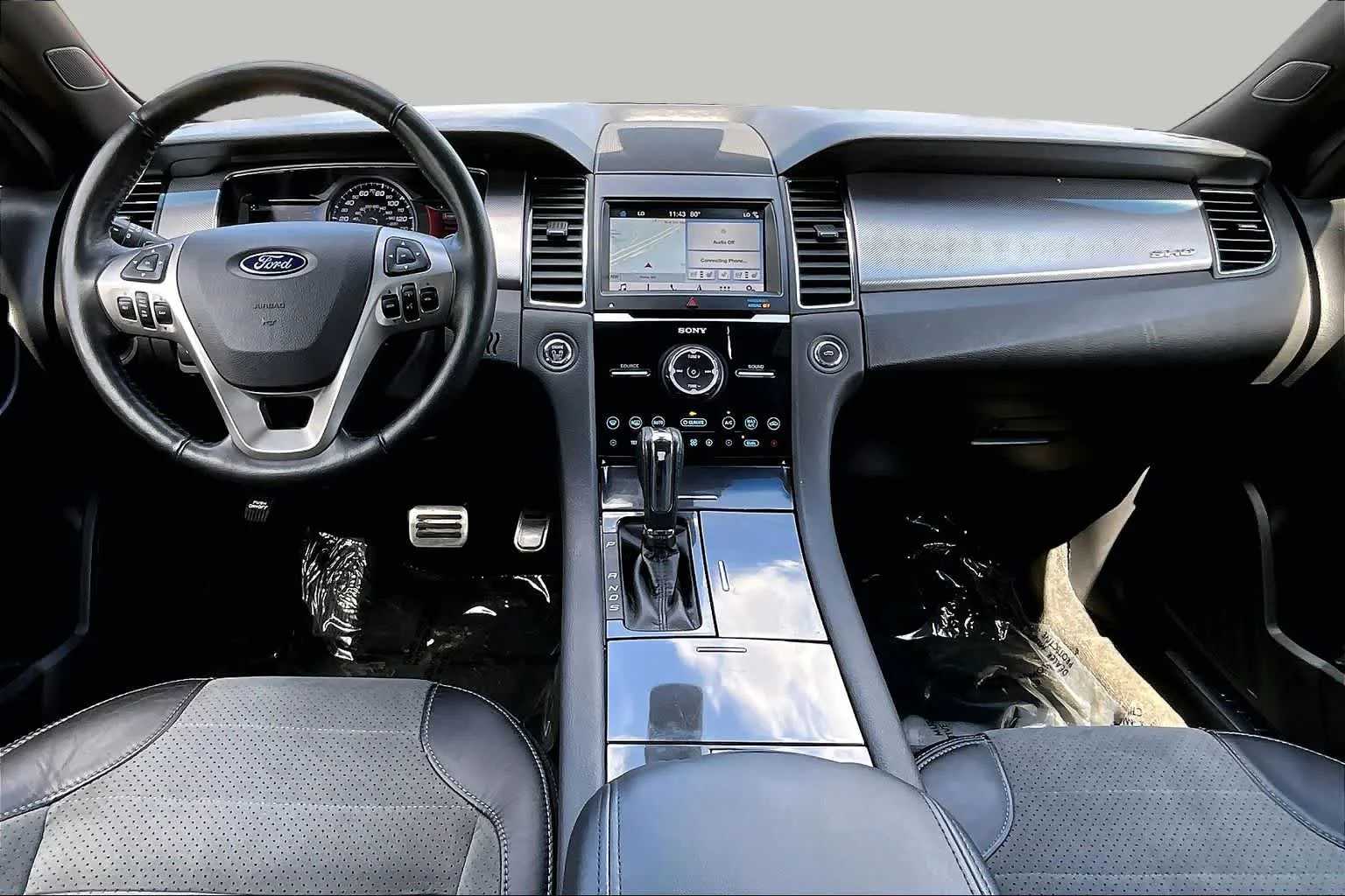 Used 2018 White Platinum Metallic Tri-Coat Ford SHO image 16