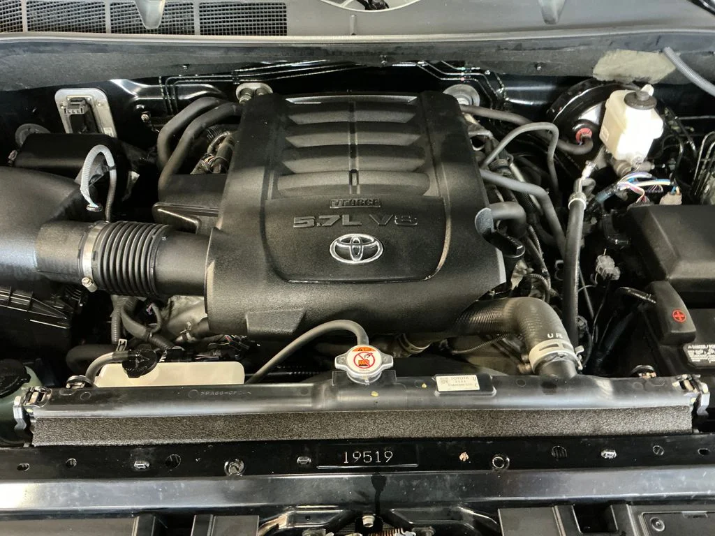 Used 2021 Black Toyota SR5 image 9