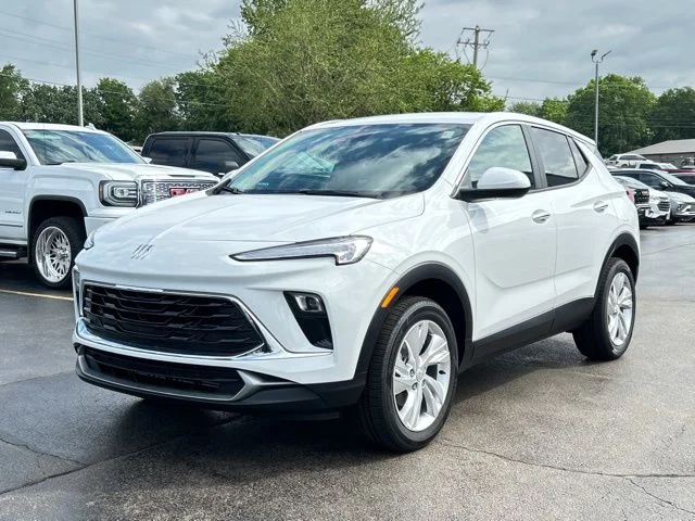 New 2026 Summit White Buick Preferred image 6