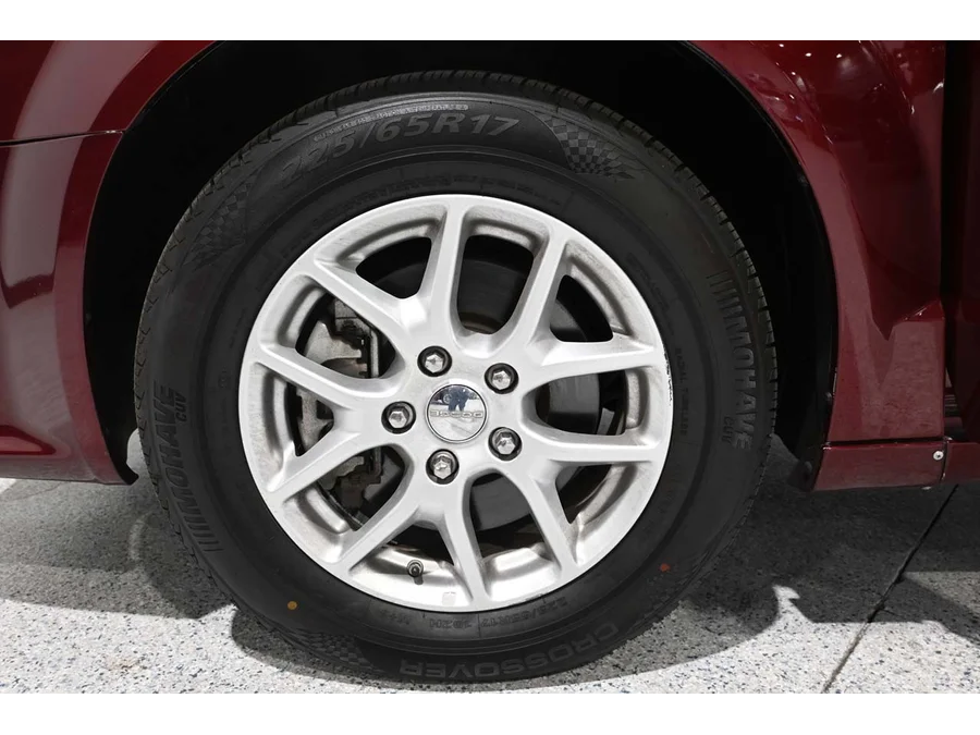 Used 2020 RED Dodge SXT Mobility Handicap Van image 12
