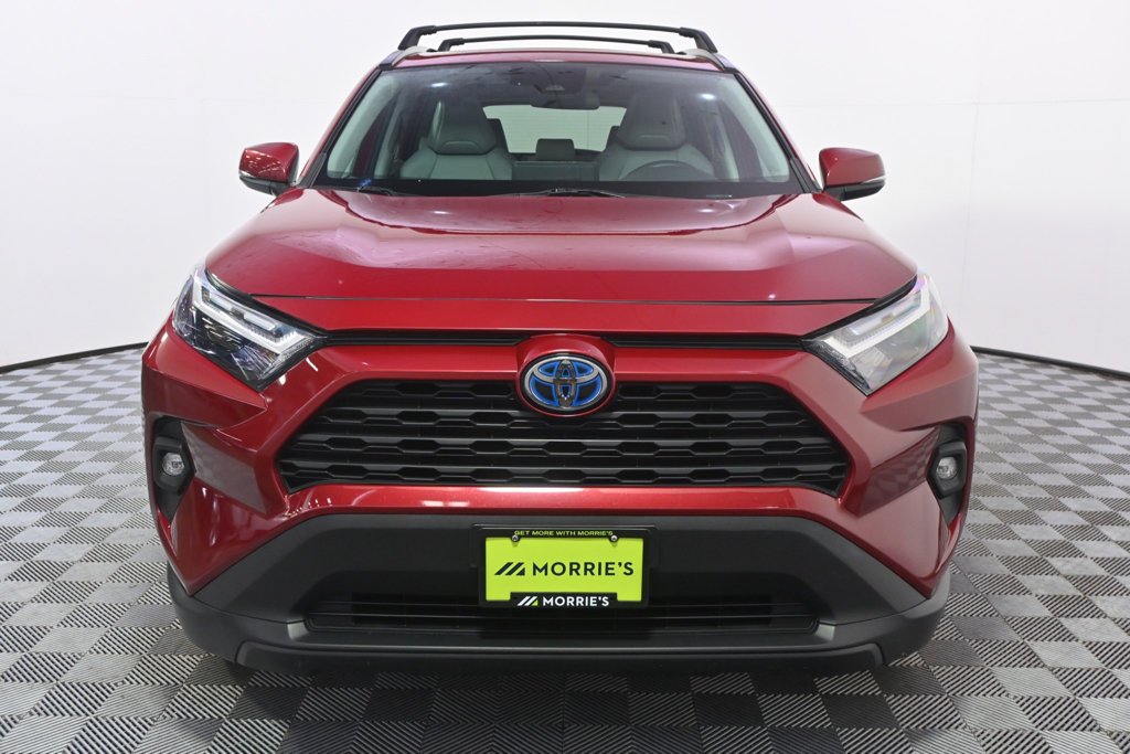 Used 2022 Pearl Toyota XLE Premium image 10