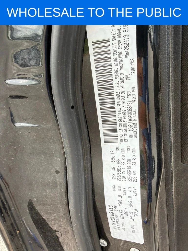 Used 2016 Black Jeep Altitude image 19