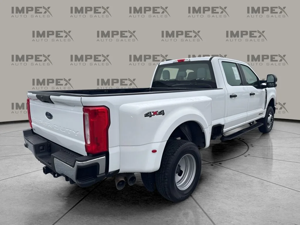 Used 2024 White Ford XL image 5