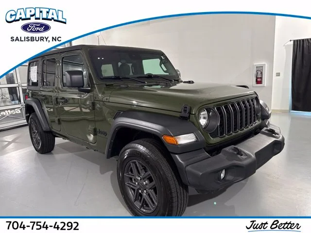 Used 2024 Green Jeep Sport S image 1