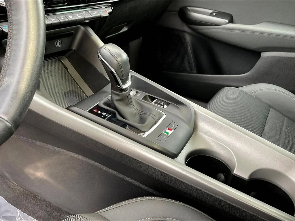 Used 2024 Grigio Alfa Romeo Ti image 17