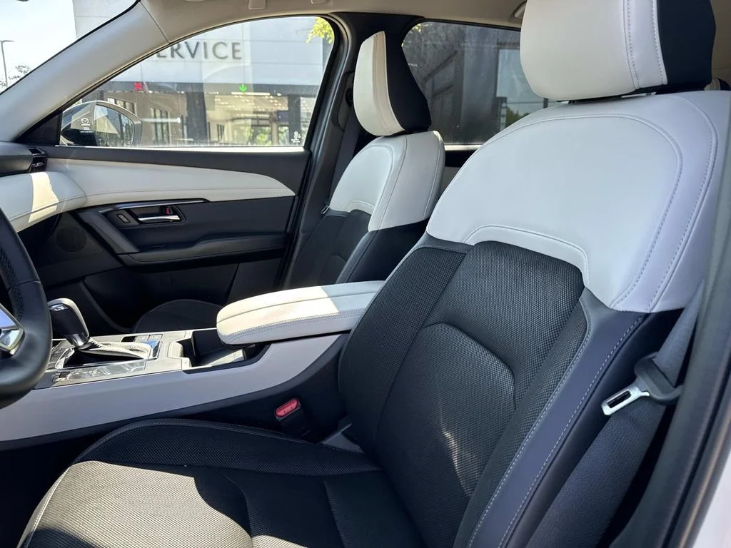 New  White Mazda 2.5 S Preferred image 8