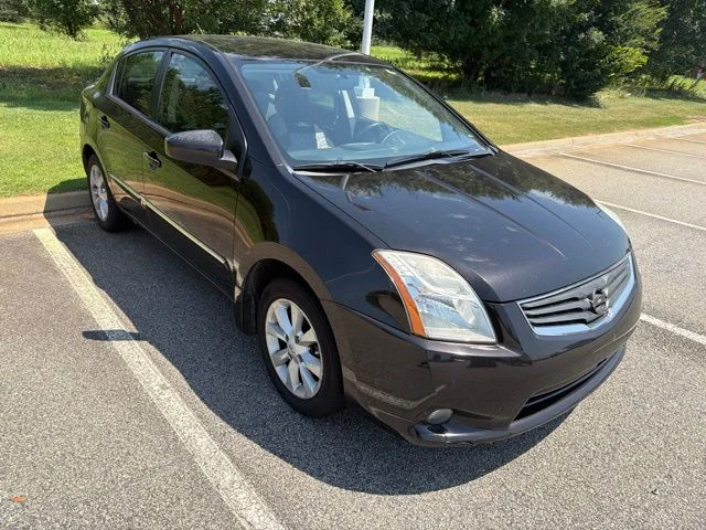 Used 2011 Black Nissan 2.0 SL image 2