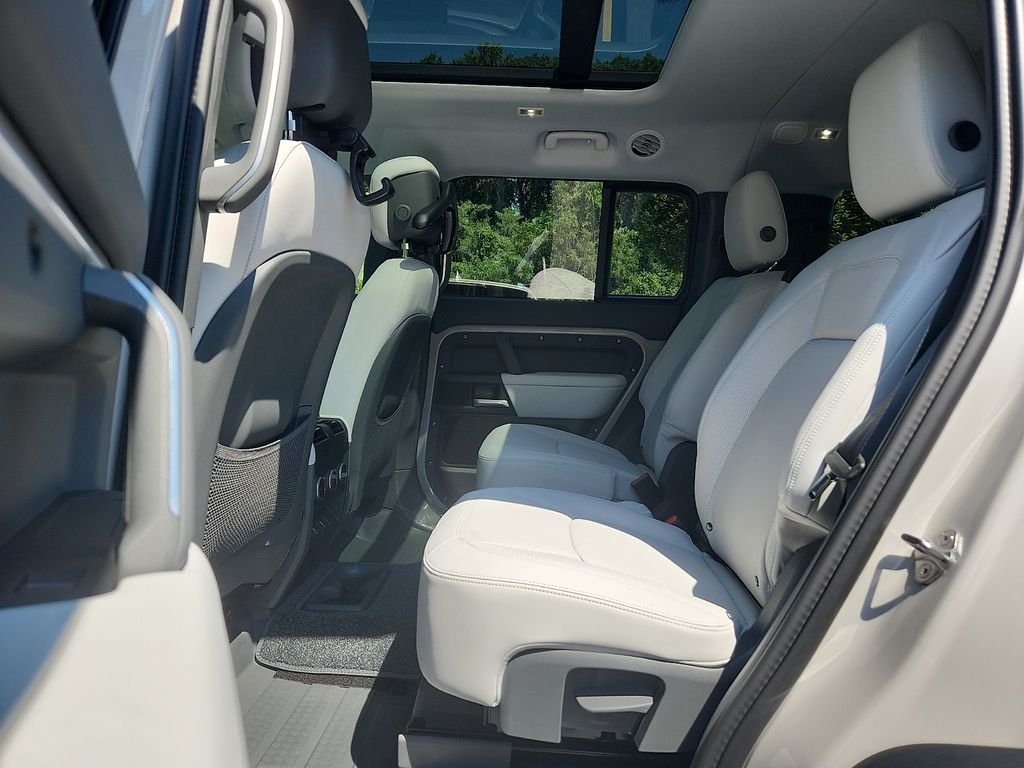 New 2026 Borasco Grey Land Rover S image 5