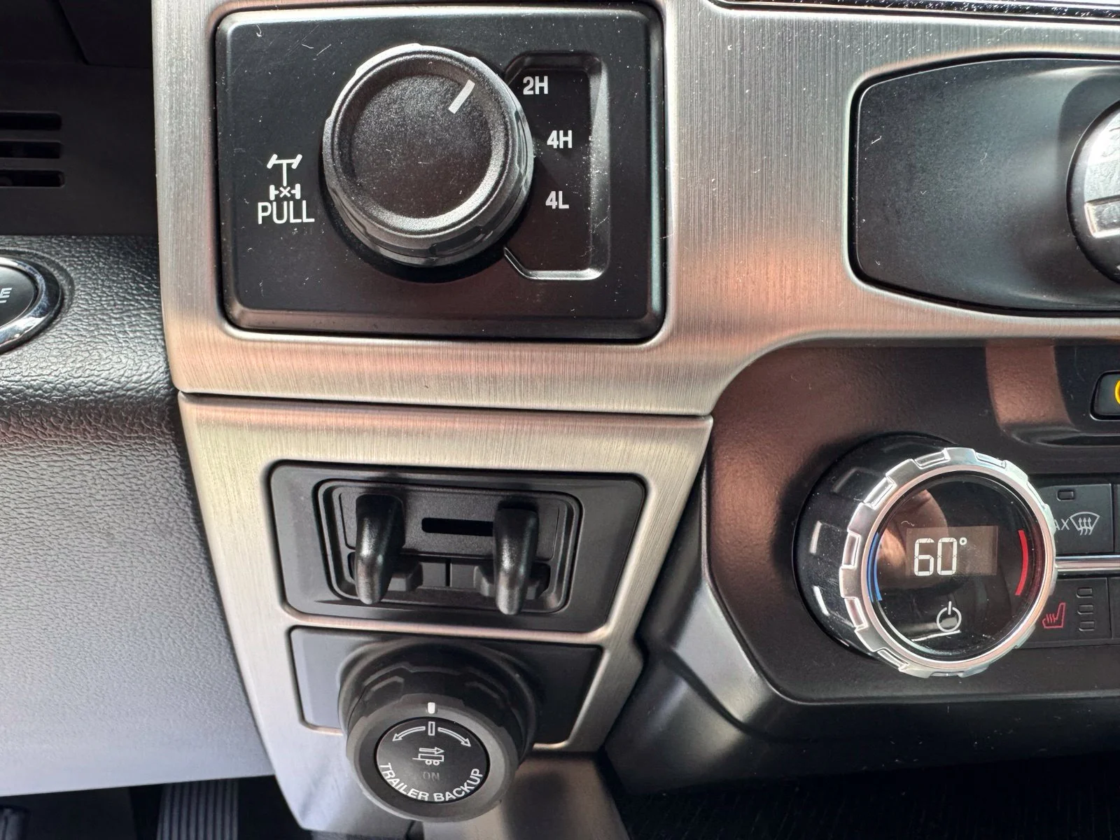 Used 2022 White Ford Platinum image 26