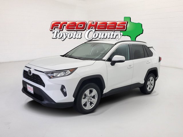 2021 Toyota RAV4 XLE
