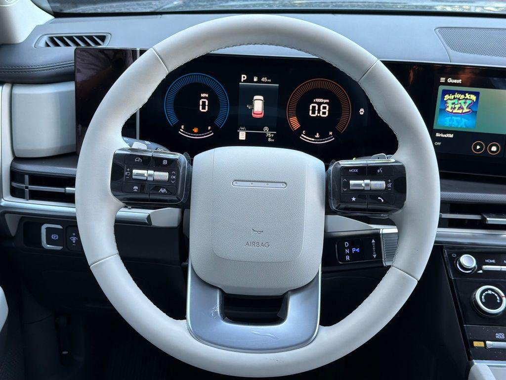 New 2027 Gray Hyundai SE FWD image 24