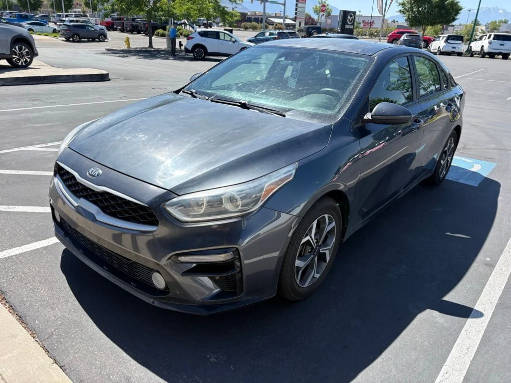 Used 2019 Gray Kia LXS image 2