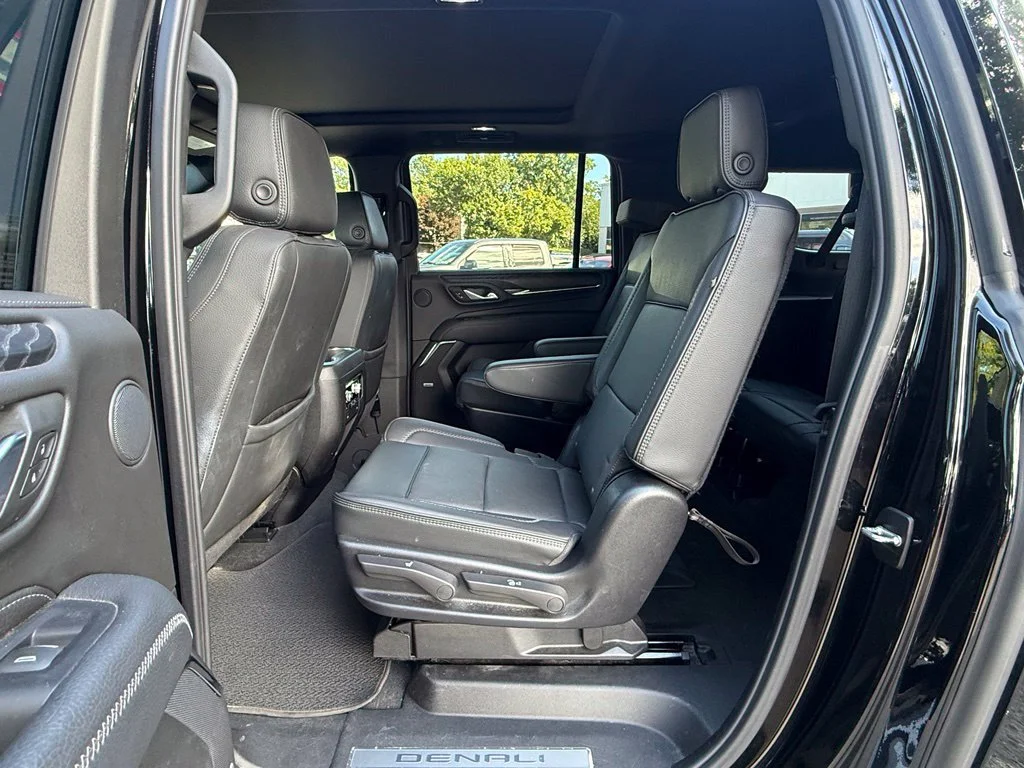 Used 2024 Onyx Black GMC Denali image 24