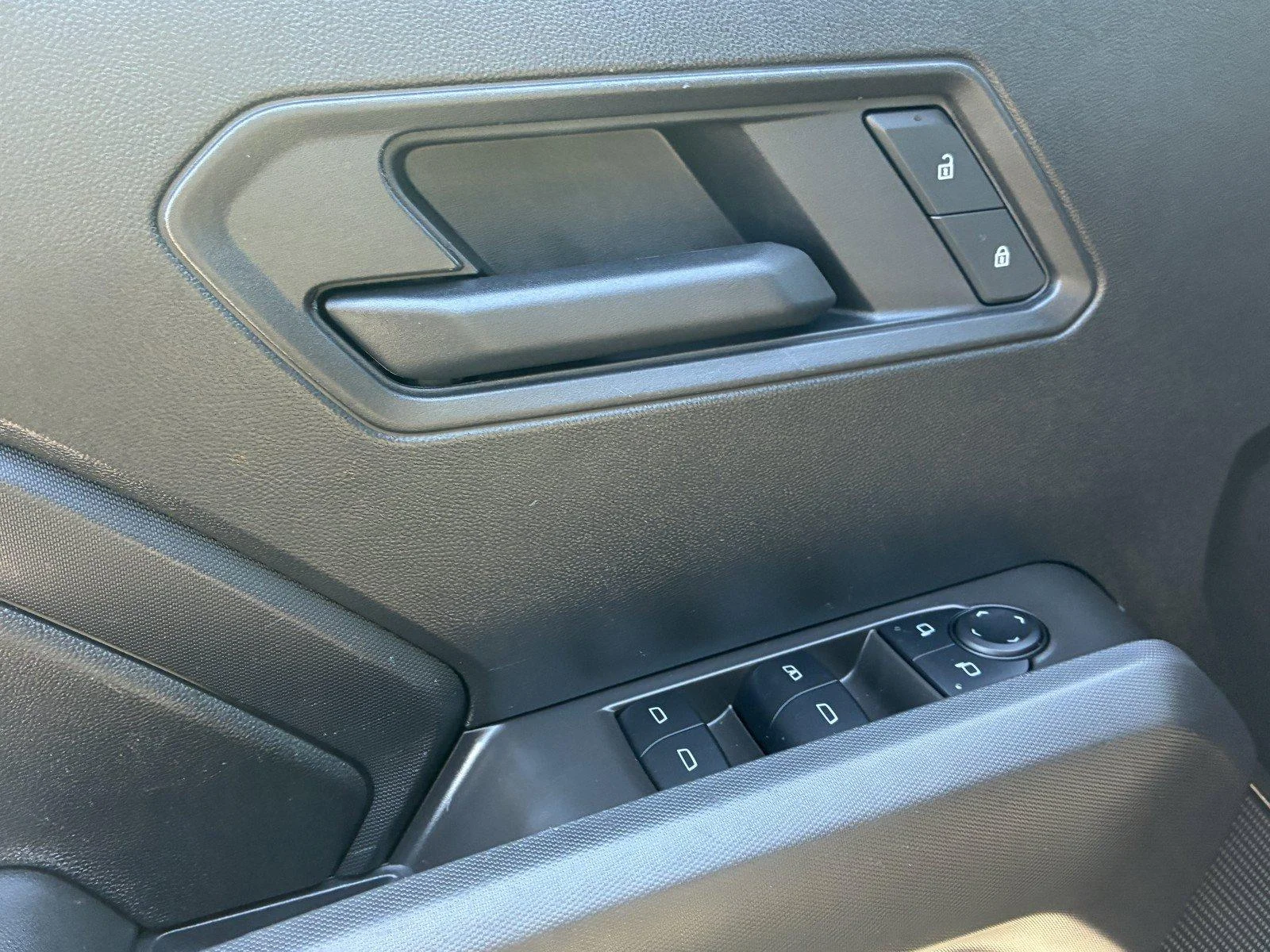 Used 2025 Black Chevrolet Trail Boss image 18