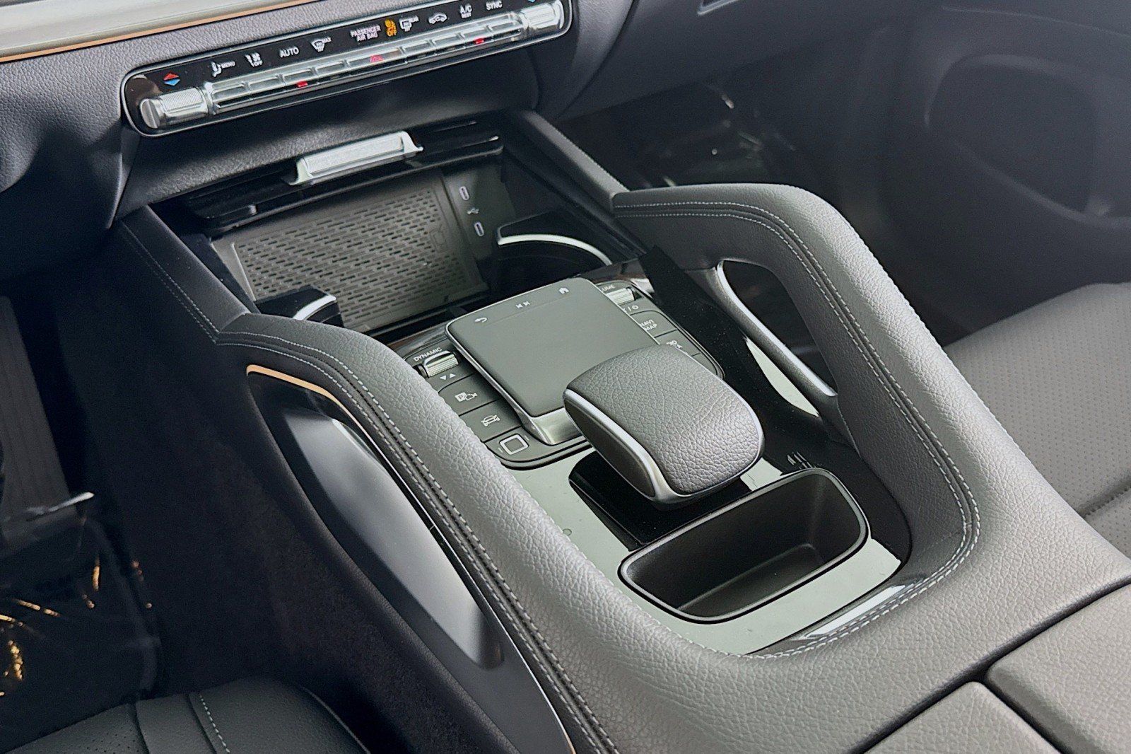 New 2026 Black Mercedes-Benz GLE 450 4MATIC® SUV image 5