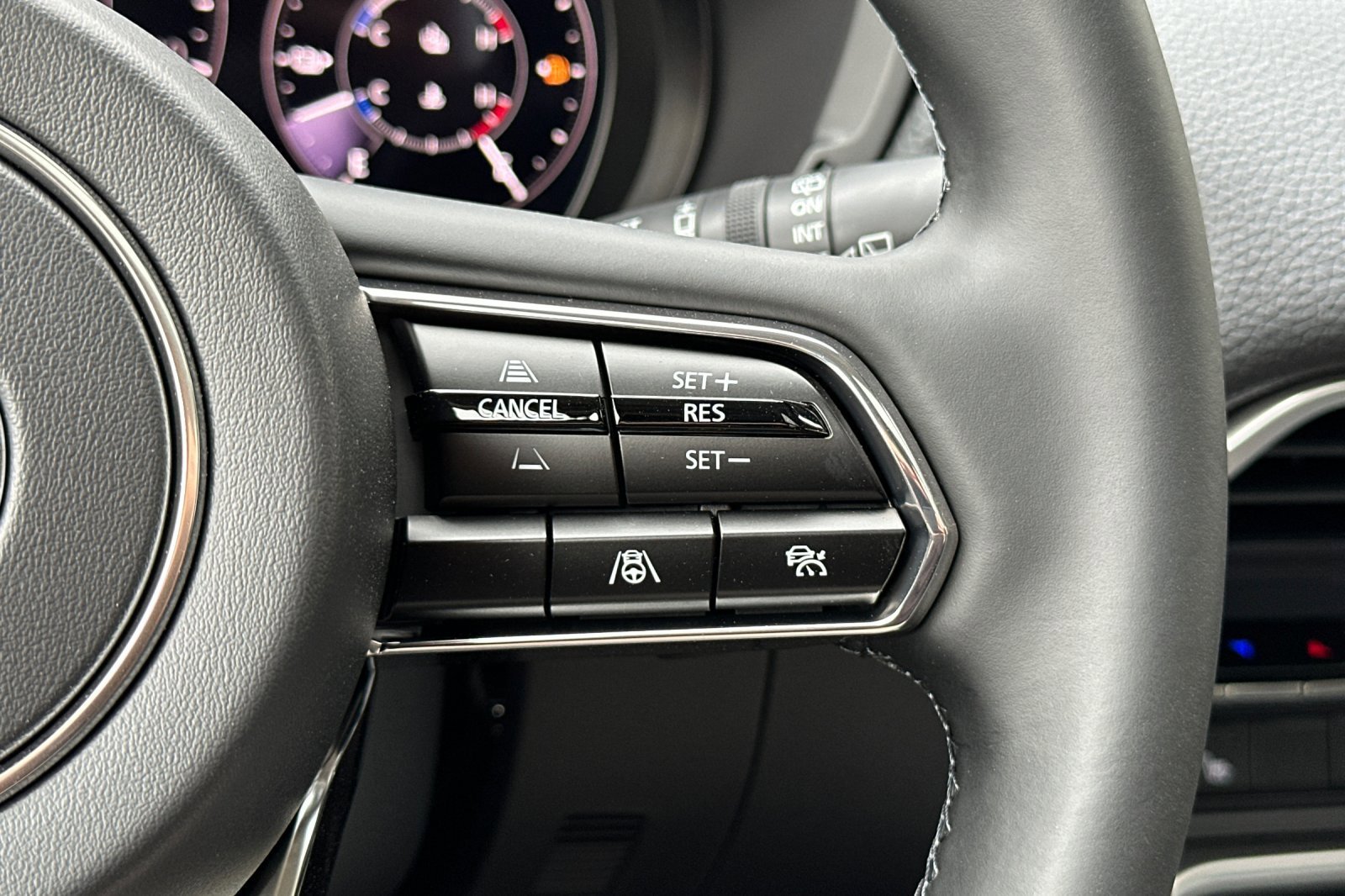 2025 Mazda CX-70 Premium Package - Photo 29