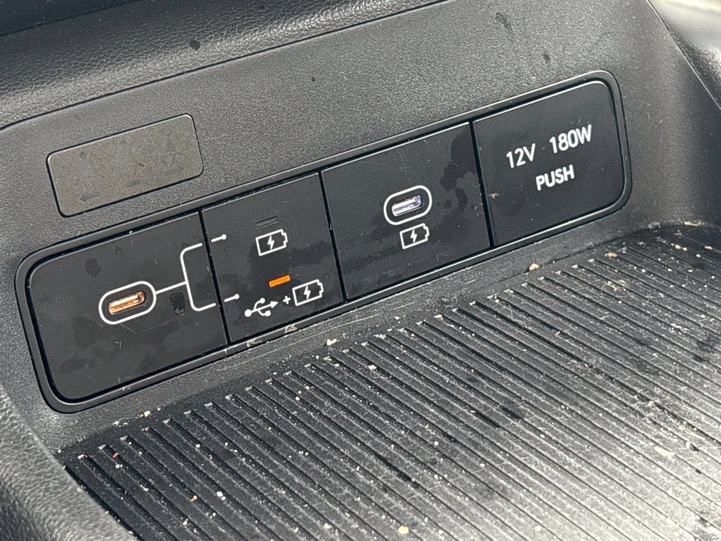 2025 Hyundai Kona SEL - Photo 28