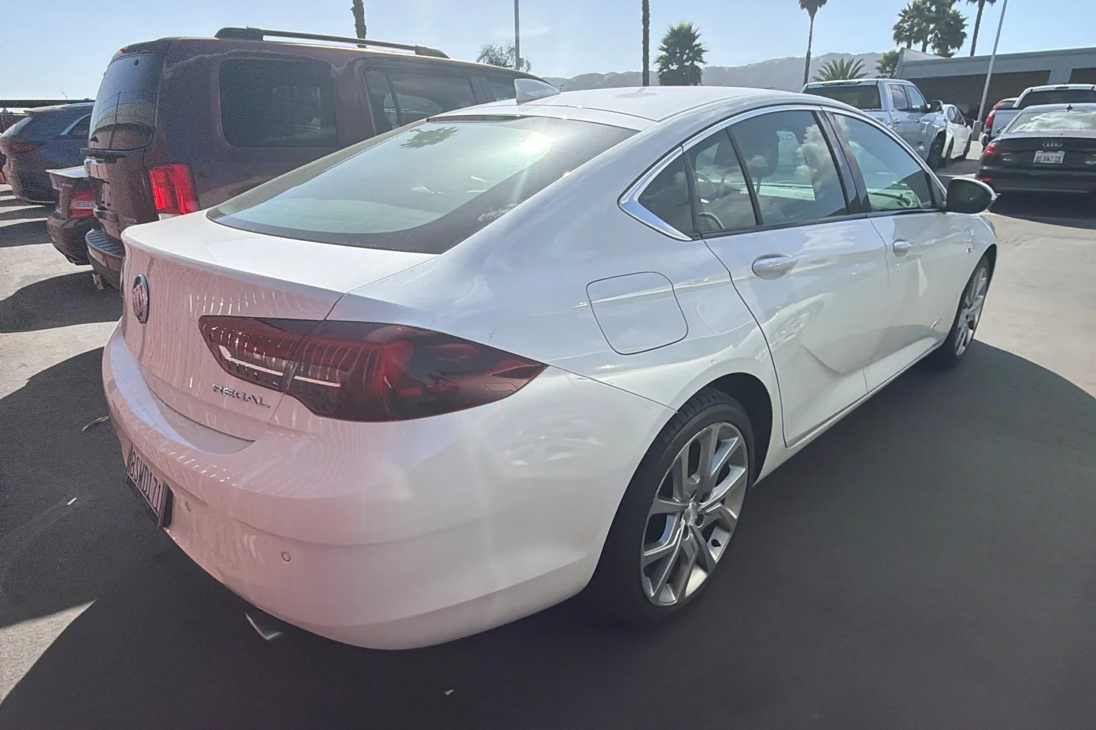 Used 2020 White Buick Avenir image 5