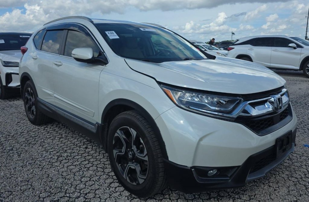 Used 2017 White Honda Touring image 2