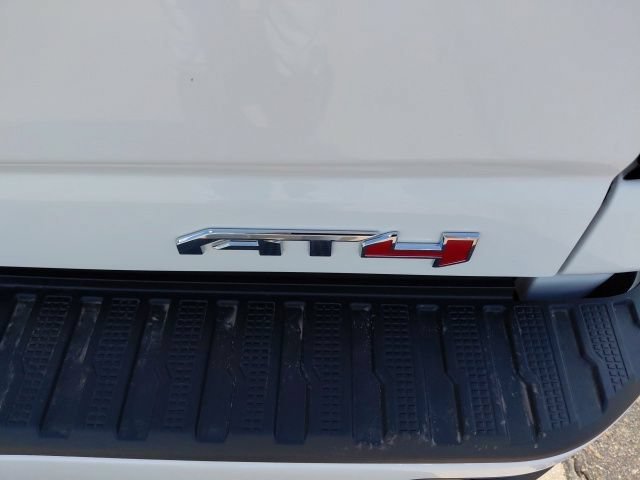 New 2026 Summit White GMC AT4 image 34