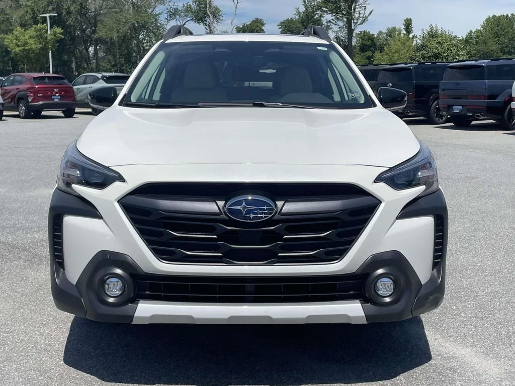 Certified Used 2025 Crystal White Pearl Subaru Limited image 24