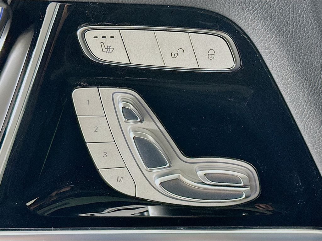 New 2026 Polar White Mercedes-Benz G 550 image 21