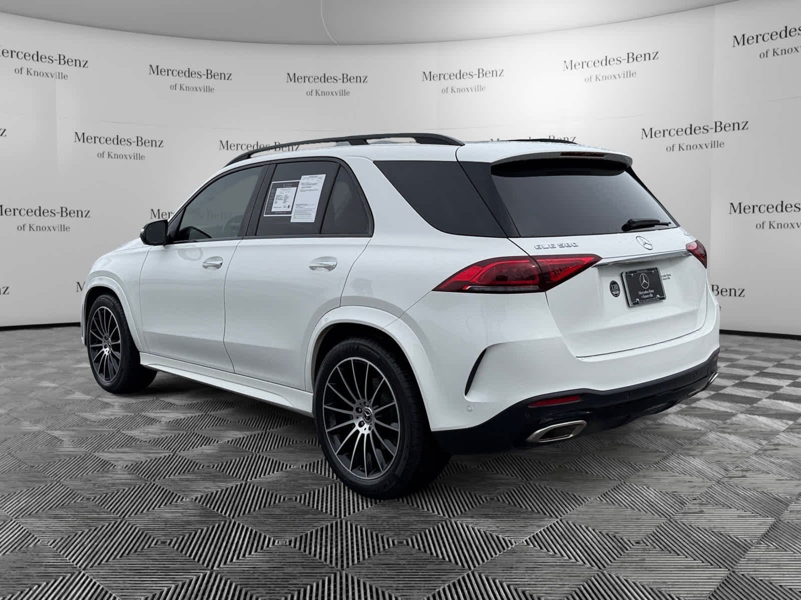 Certified Used 2023 Polar White Mercedes-Benz GLE 580 image 3