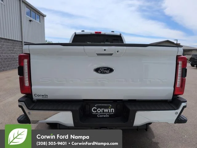 New 2026 Oxford White Ford Lariat image 4