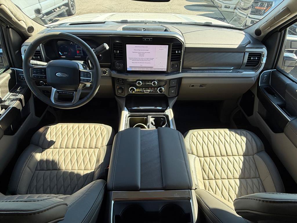 New 2027 Star White Metallic Tri-Coat Ford F-250® Platinum® image 14
