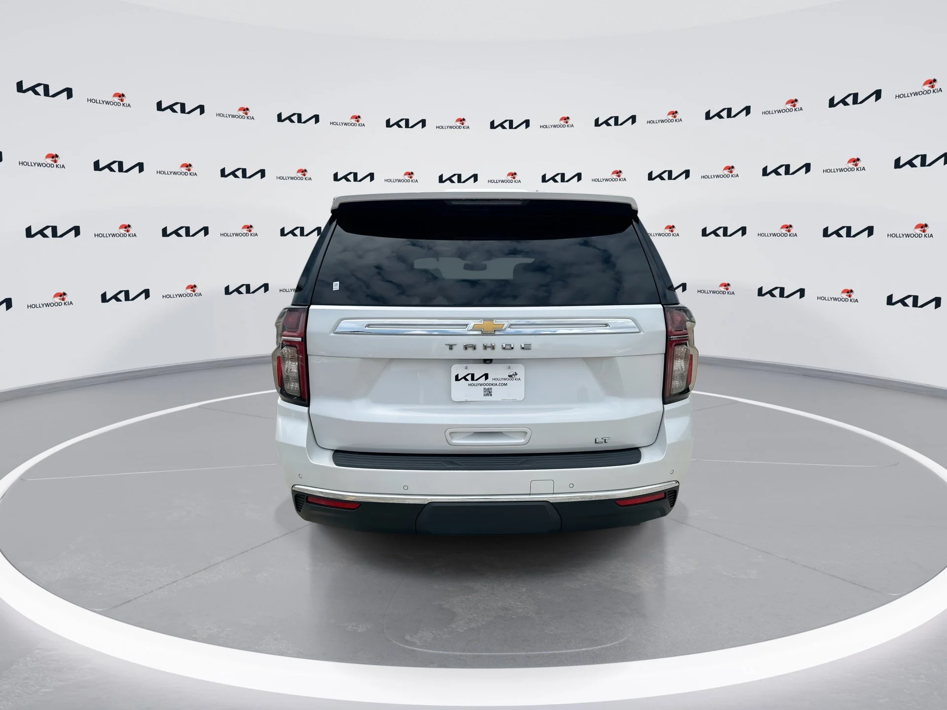 Used 2021 Iridescent Pearl Tricoat Chevrolet LT image 7