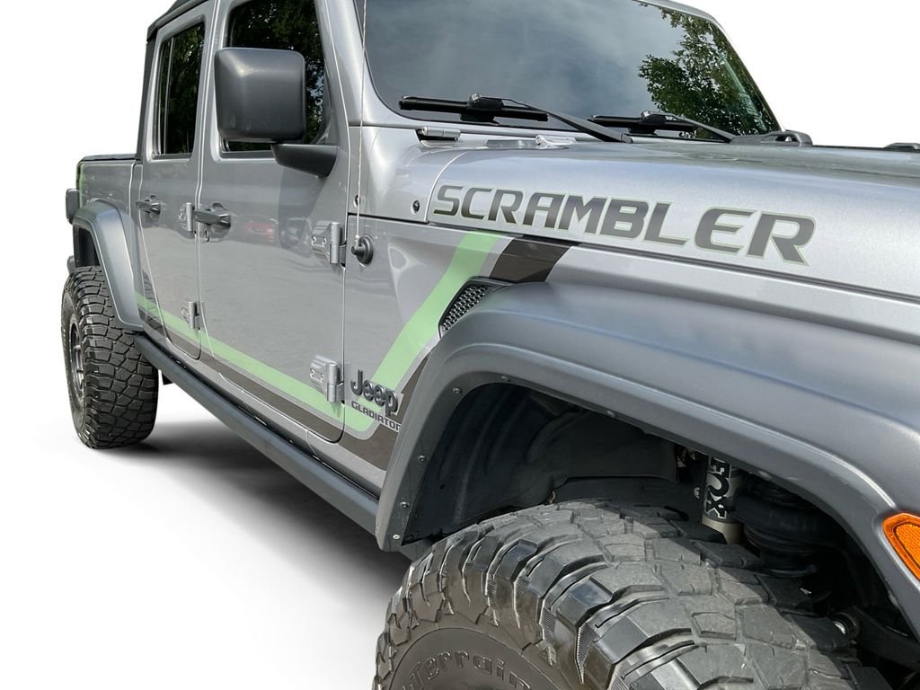 Used 2020 Silver Jeep Sport image 18