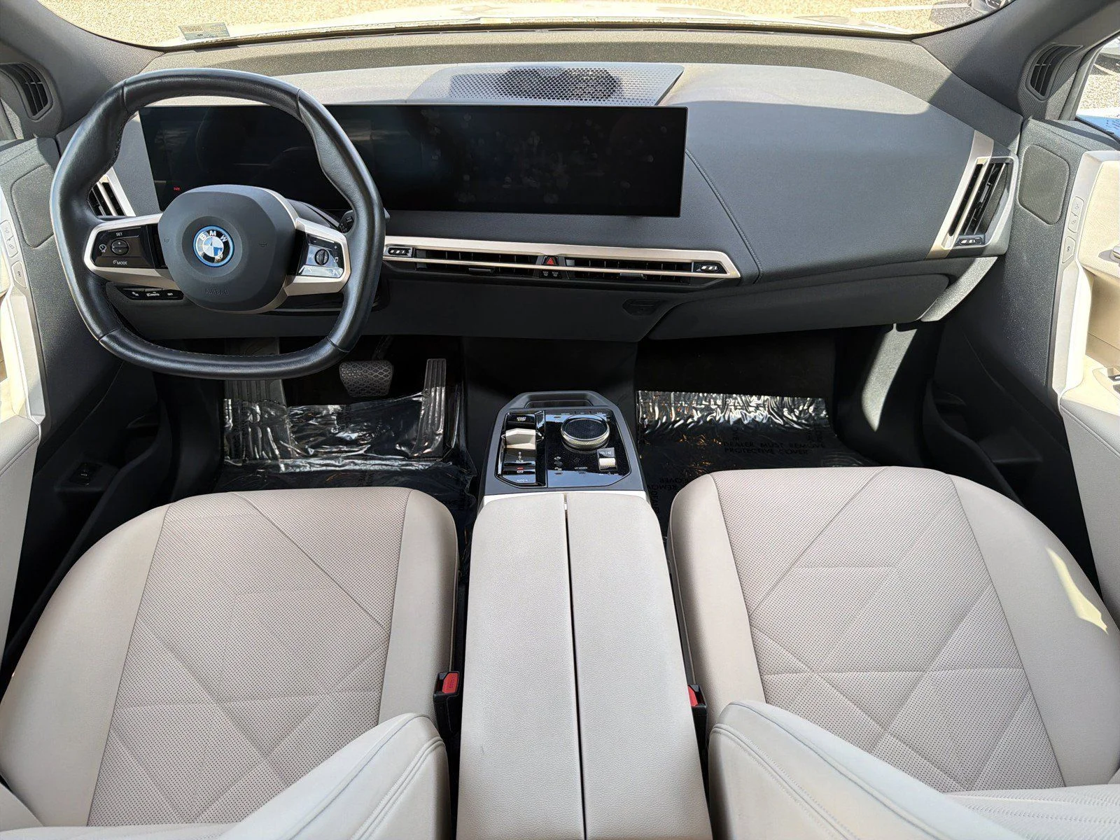 2023 BMW iX Base - Photo 14