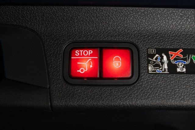 Certified Used 2026 Blue Mercedes-Benz GLS 450 image 39