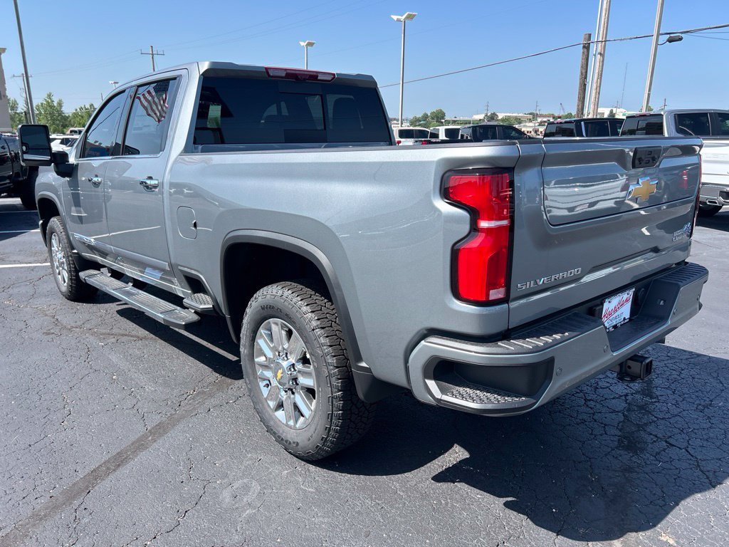 2026 Chevrolet Silverado 2500 HD High Country - Photo 7