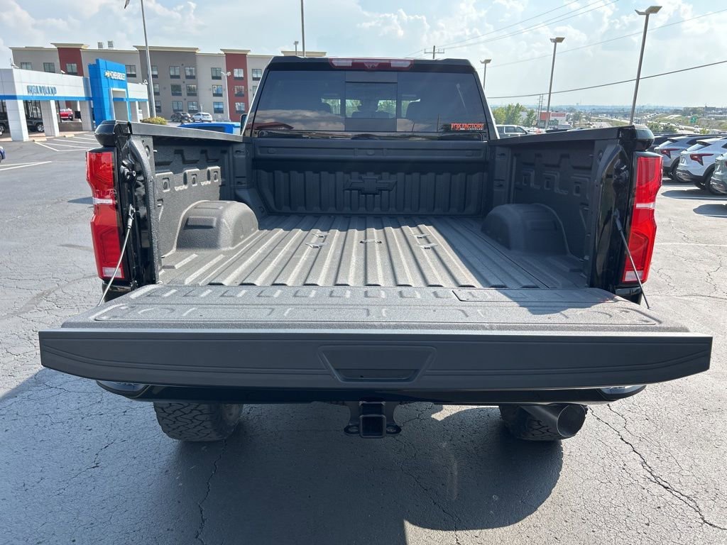 2025 Chevrolet Silverado 2500 HD High Country - Photo 52