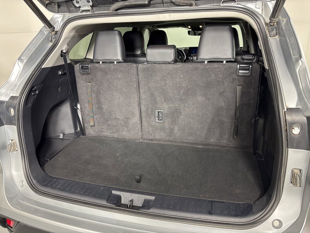 Used 2023 Silver Toyota L image 20