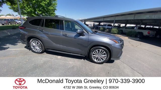 Used 2022 Gray Toyota Platinum image 8