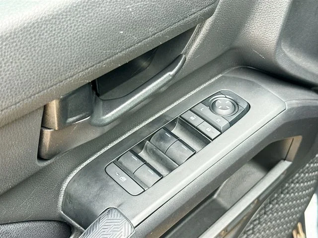 Certified Used 2024  Toyota SR5 image 19
