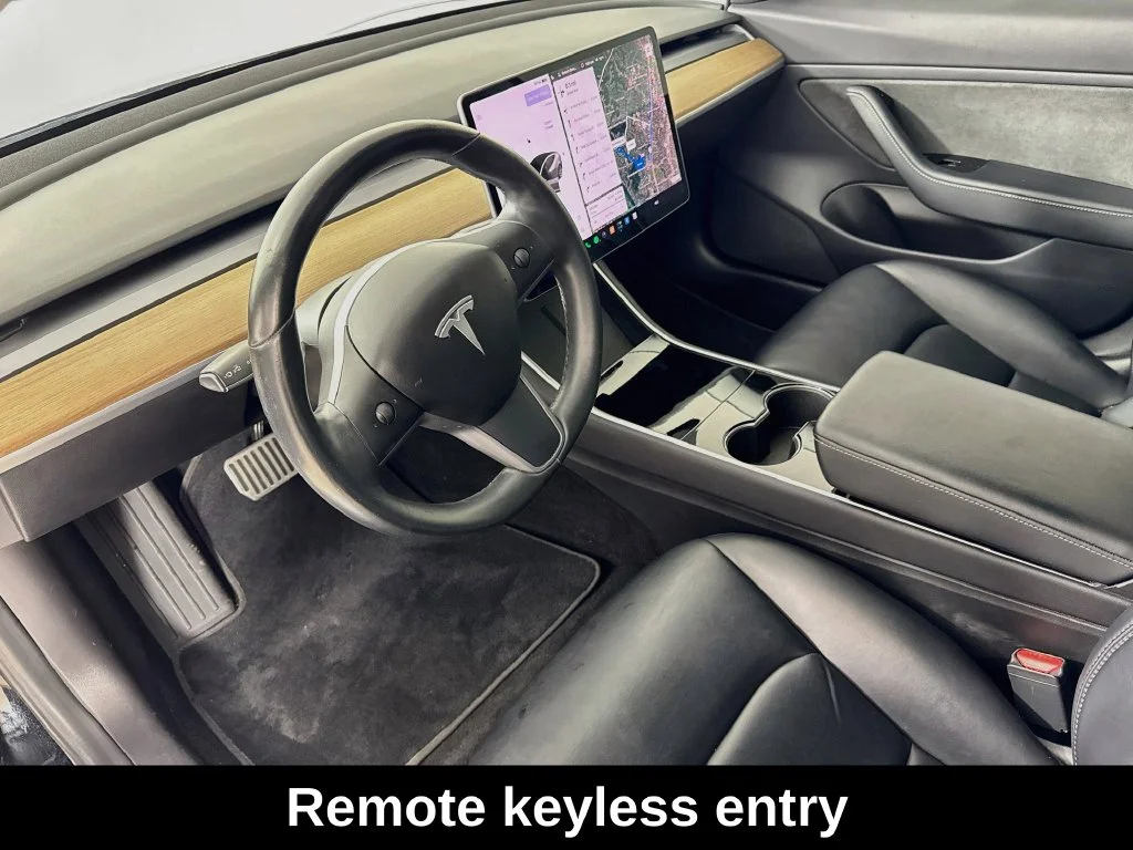 Used 2019 Solid Black Tesla Long Range image 10