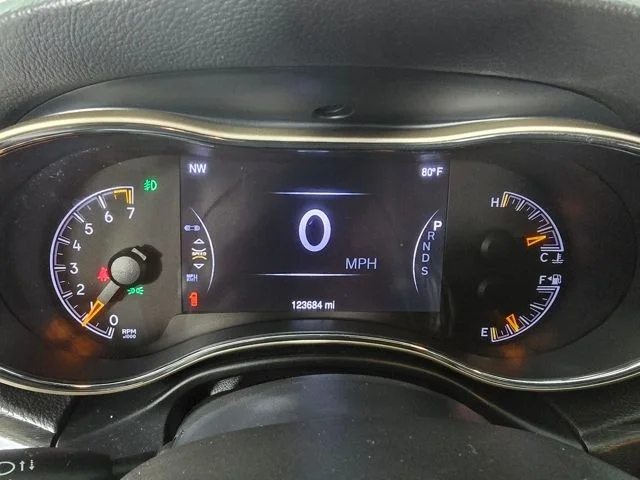 Used 2015 Black Jeep Laredo image 25