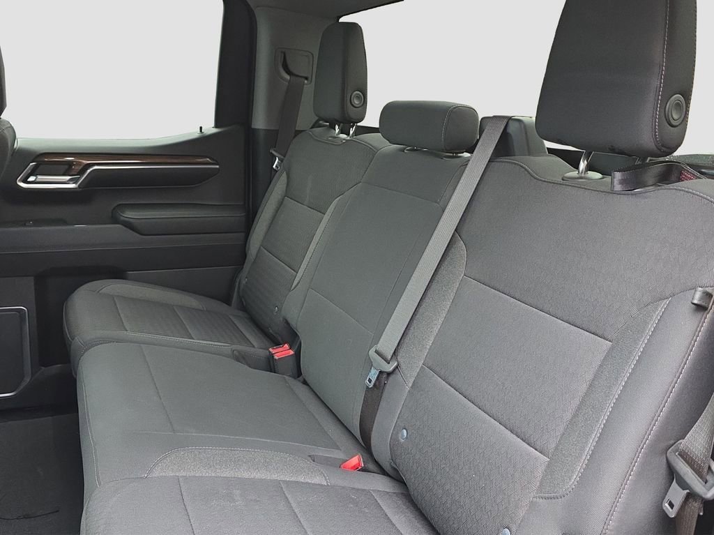 2023 Chevrolet Silverado 1500 LT - Photo 12