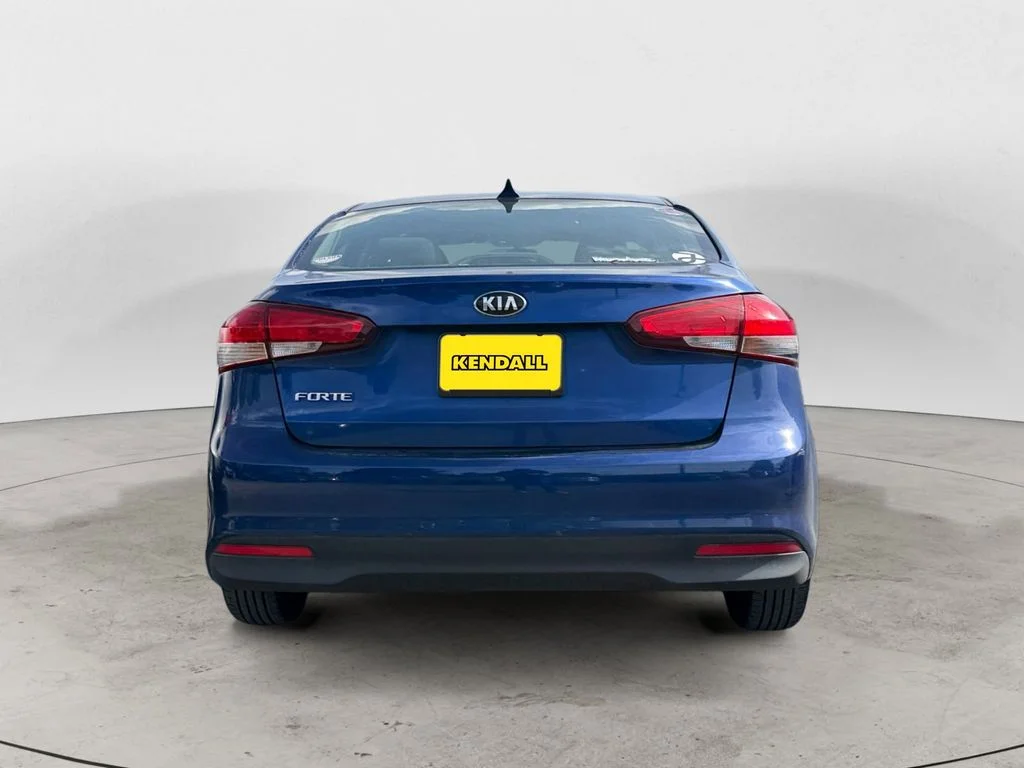 Used 2017 Blue Kia LX image 3