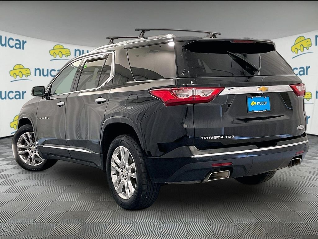 Used 2018 Mosaic Black Metallic Chevrolet High Country image 4