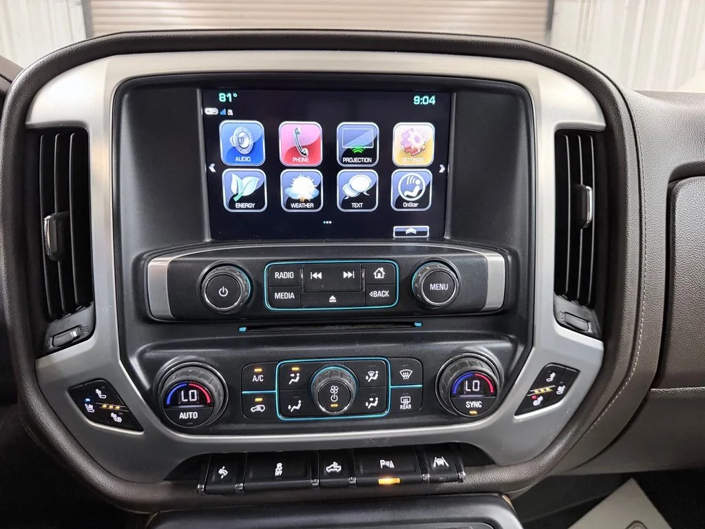 Used 2018 Red GMC SLT image 16