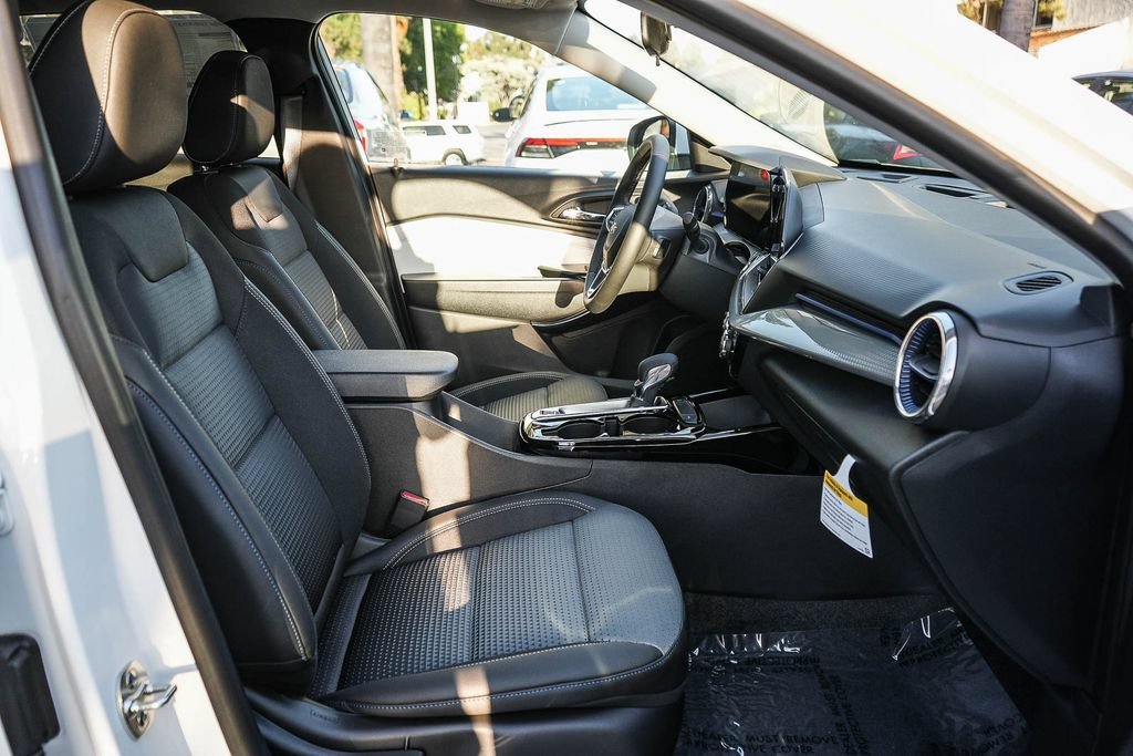 2026 Chevrolet Trax LT - Photo 15