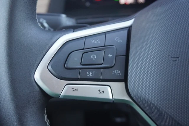New 2026 Pure Gray Volkswagen 2.0T SE w/Technology image 24