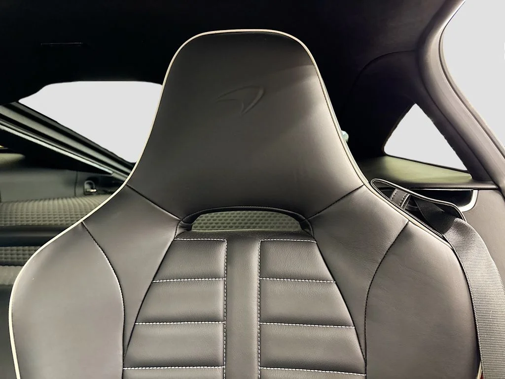 Used 2025 White McLaren TechLux image 22