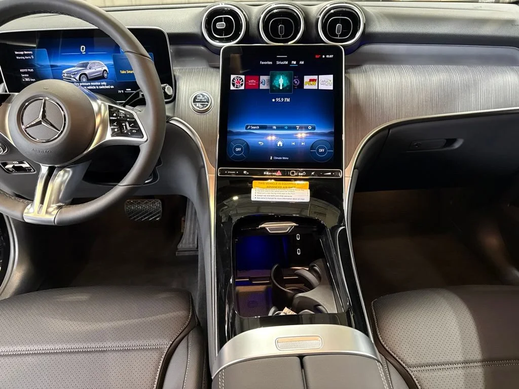 New 2026 Black Mercedes-Benz GLC 300 image 24